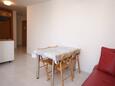 Blagovaonica Mandre, Blagovaonica u smještaju tipa apartment, kućni ljubimci dozvoljeni i WiFi.
