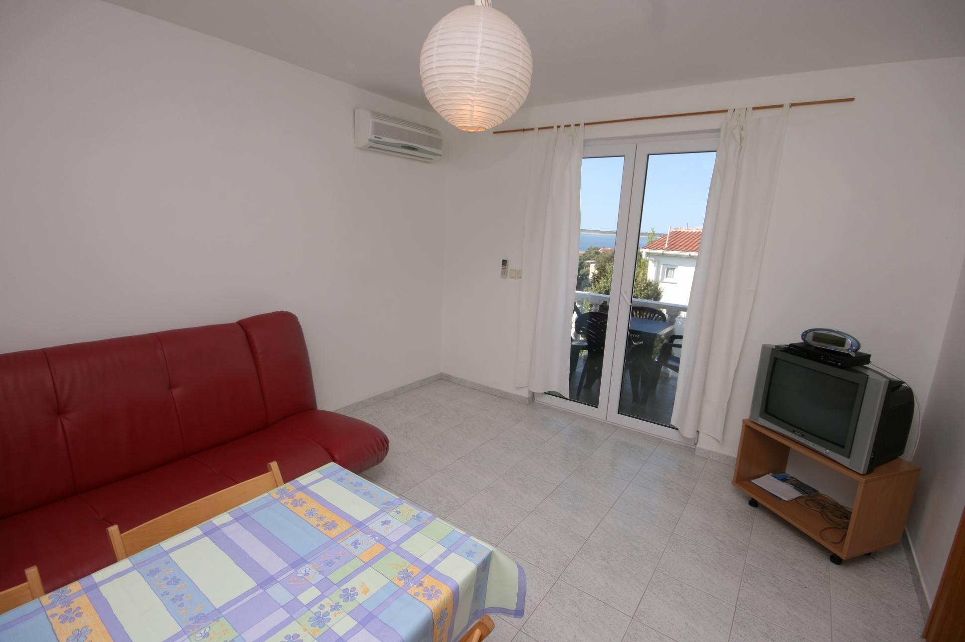 One bedroom apartment with terrace and sea view Mandre, Pag (A-6405-b) One bedroom apartment with terrace and sea view Mandre, Pag (A-6405-b)