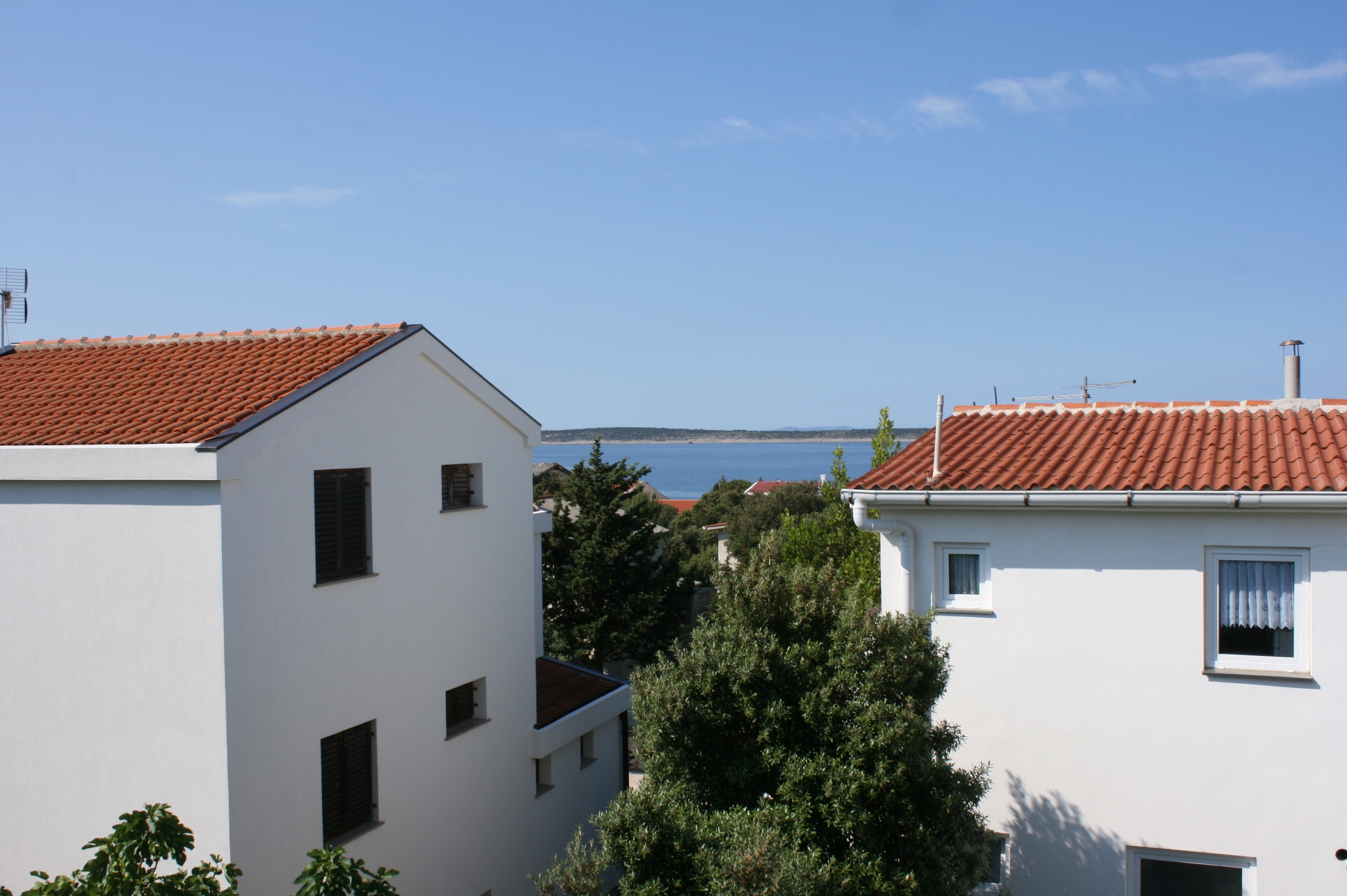 One bedroom apartment with terrace and sea view Mandre, Pag  A-b