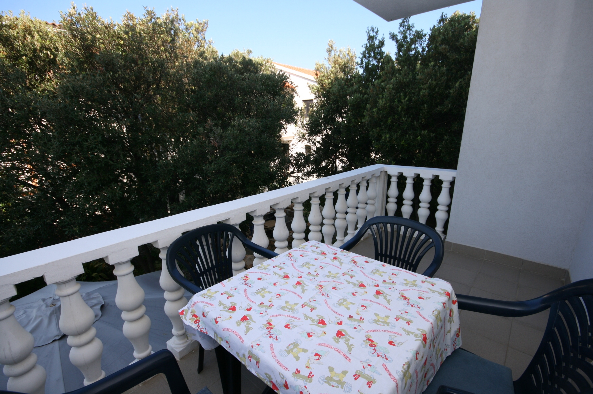 Two bedroom apartment with terrace Mandre, Pag  A-d