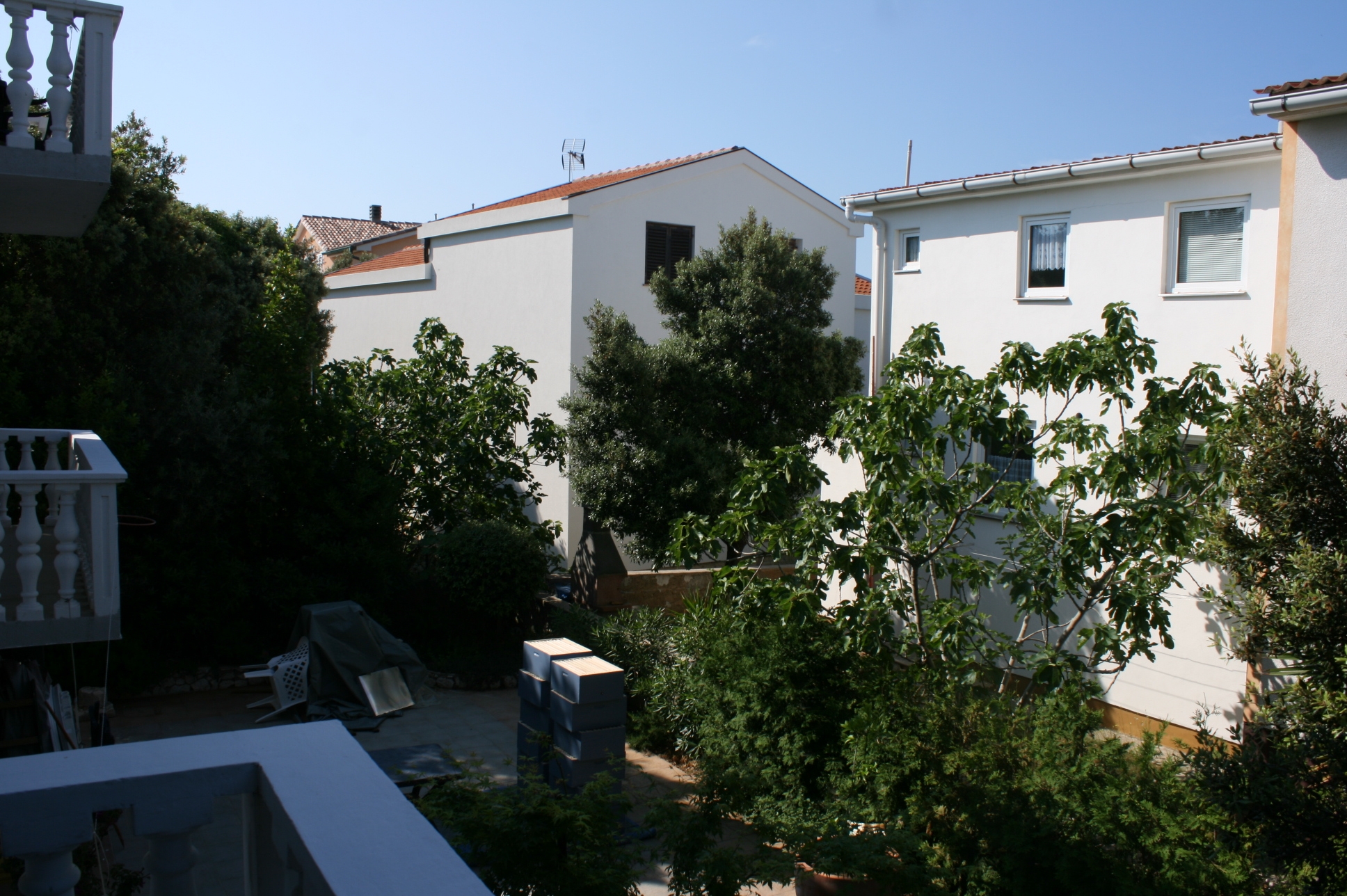Two bedroom apartment with terrace Mandre, Pag  A-d