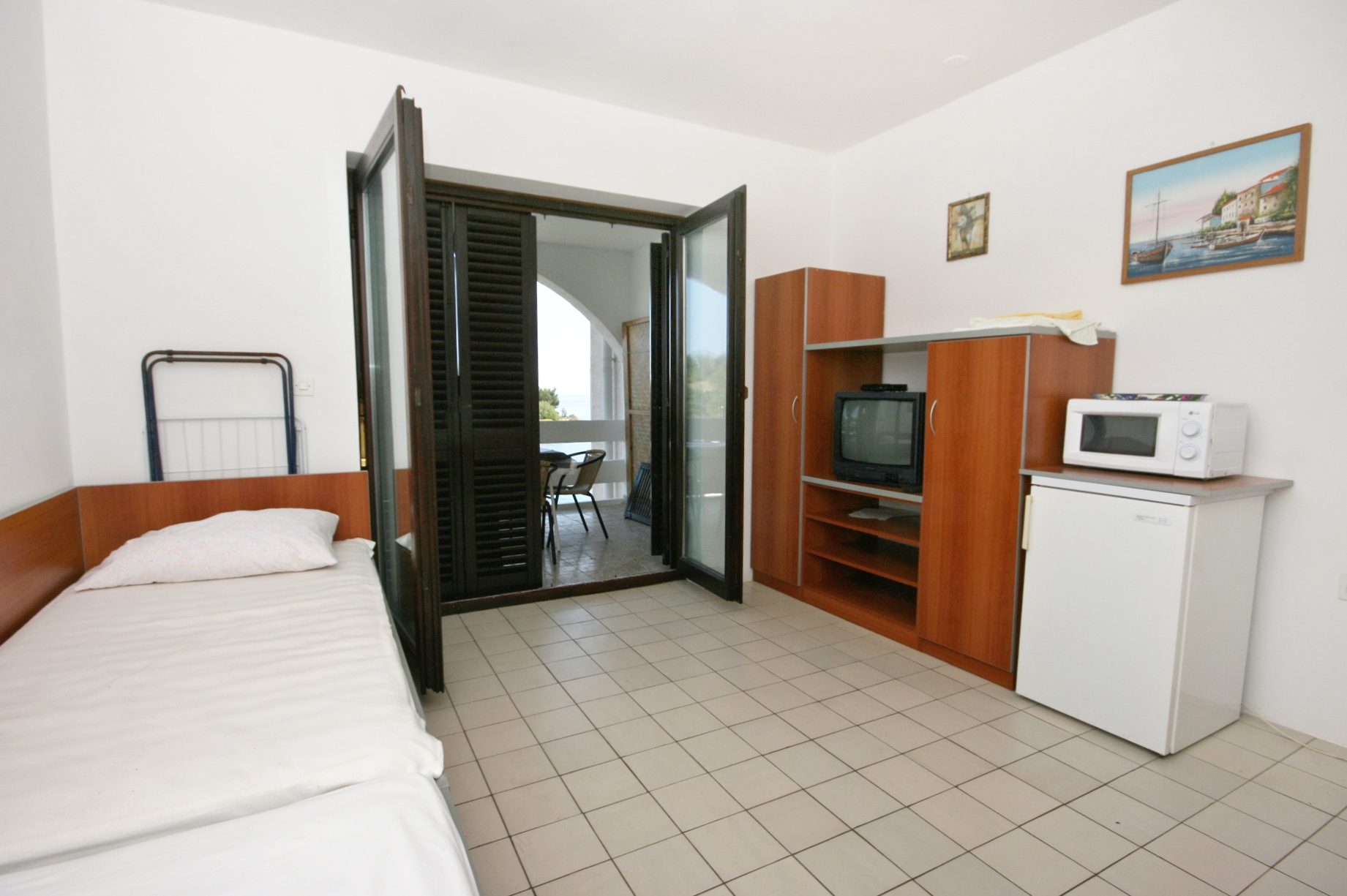 One bedroom apartment near beach Potočnica, Pag (A-6407-c)