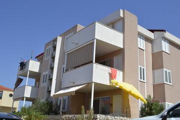 Kustići, Pag, Object 6408 - Appartementen near sea with pebble beach.