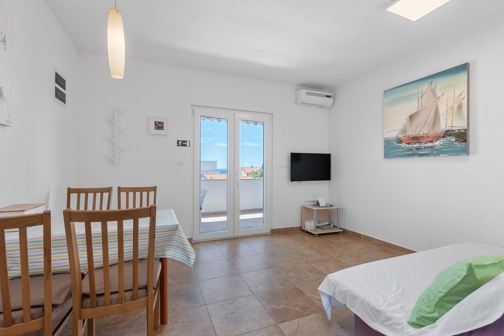 One bedroom apartment with terrace Mandre, Pag (A-6418-c) One bedroom apartment with terrace Mandre, Pag (A-6418-c)