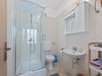 Bathroom Mandre, Bathroom in the apartment, (pet friendly) and WiFi.