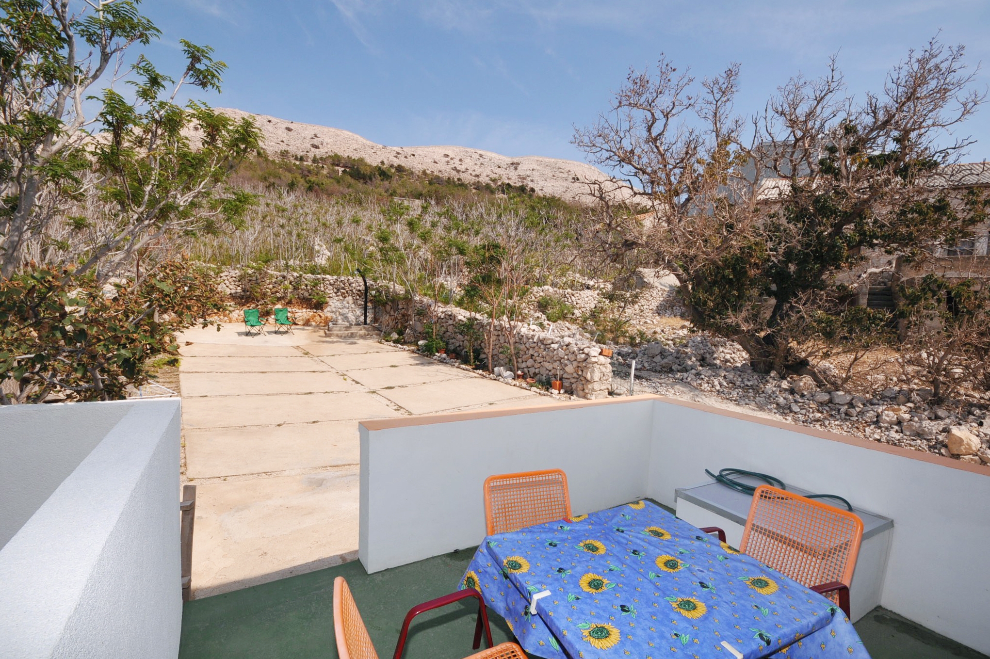 One bedroom apartment with terrace Metajna, Pag (A-6421-c)