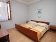 Schlafzimmer 2 Jakišnica, Schlafzimmer 2 in folgender Unterkunftsart apartment, Klimaanlage vorhanden und WiFi.
