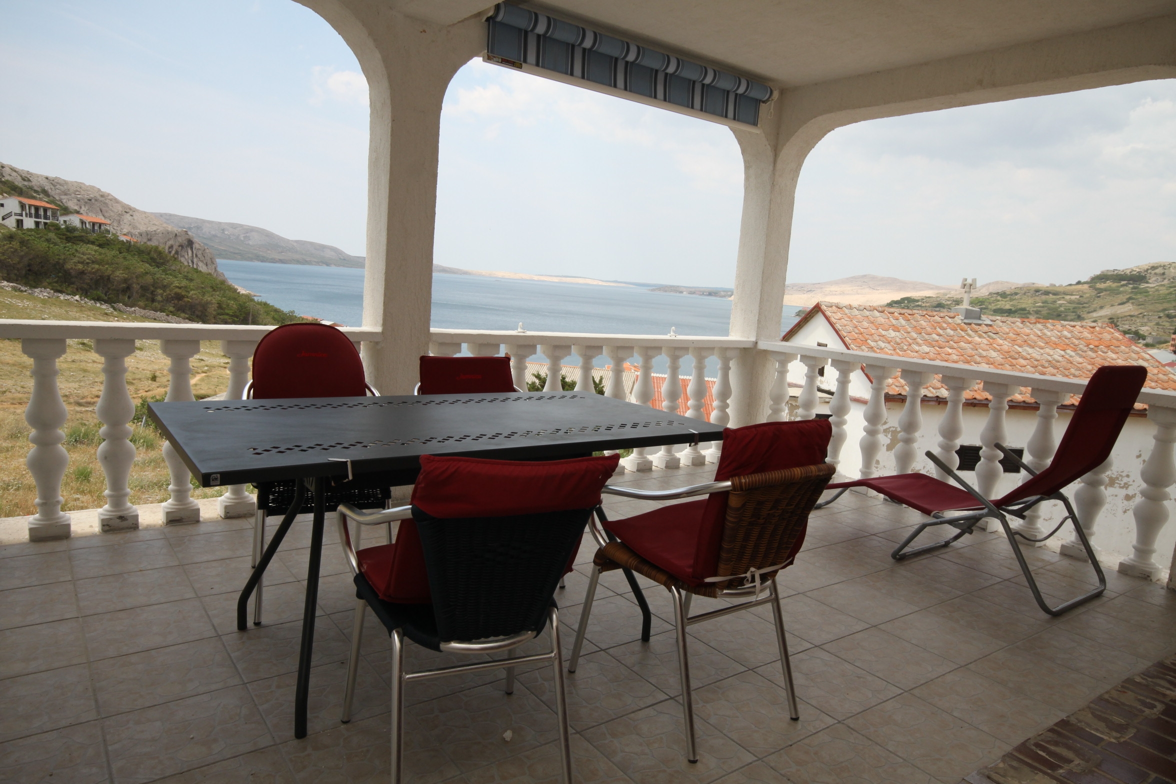 Two bedroom apartment with terrace and sea view Metajna, Pag (A-6426-a)
