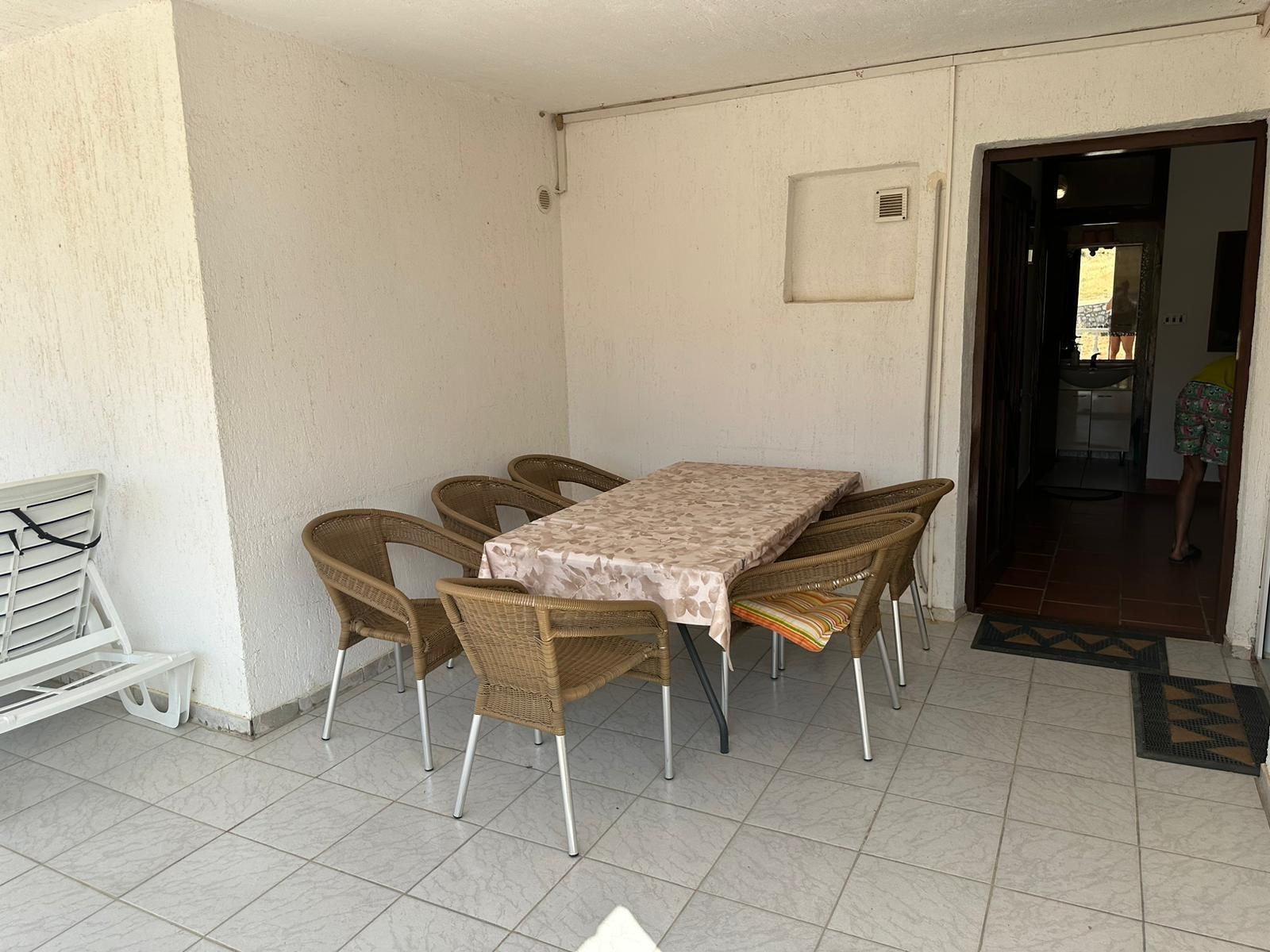 Two bedroom apartment with terrace and sea view Metajna, Pag  A-d