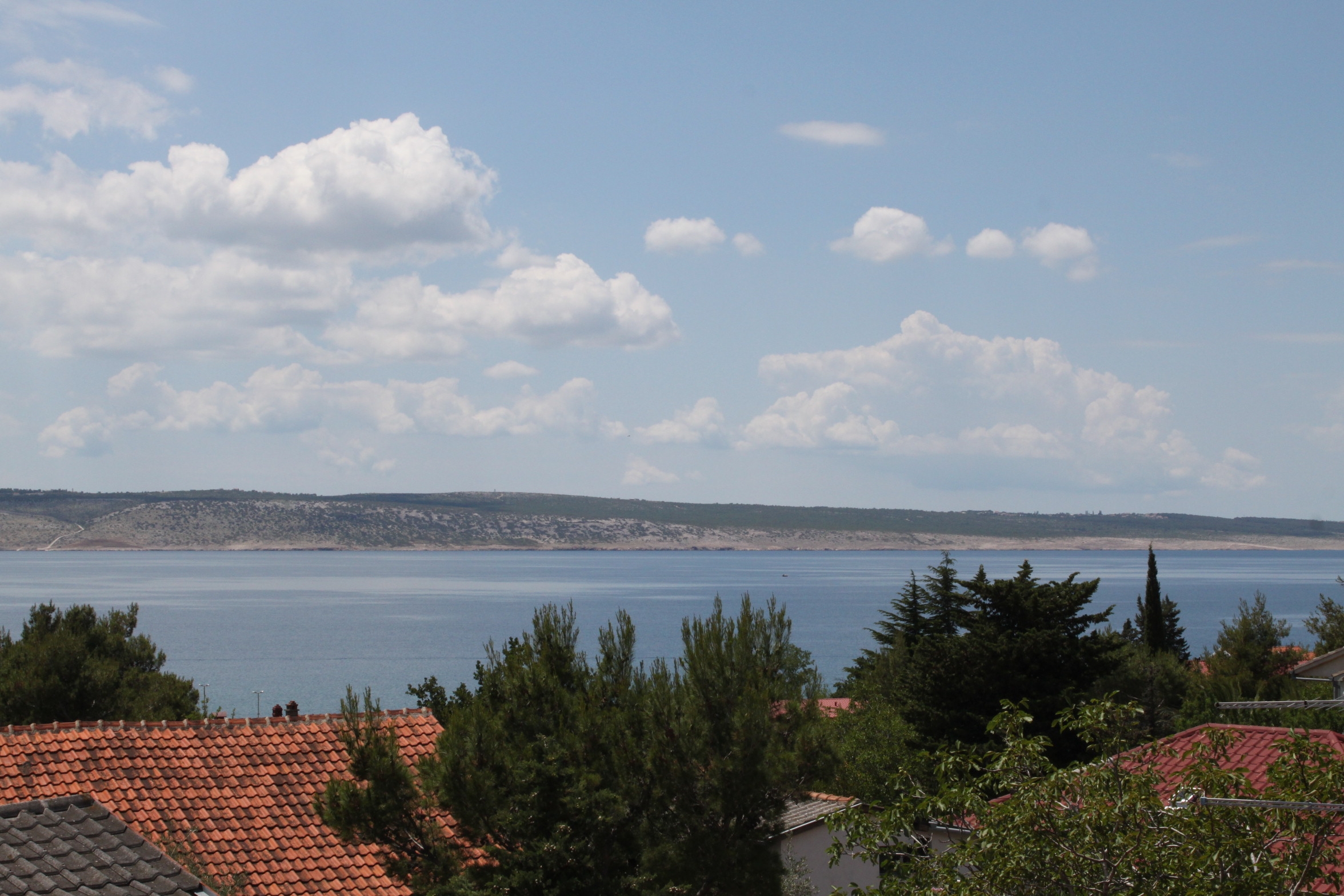 Jednosobni apartman s balkonom i pogledom na more Starigrad, Paklenica  A-b