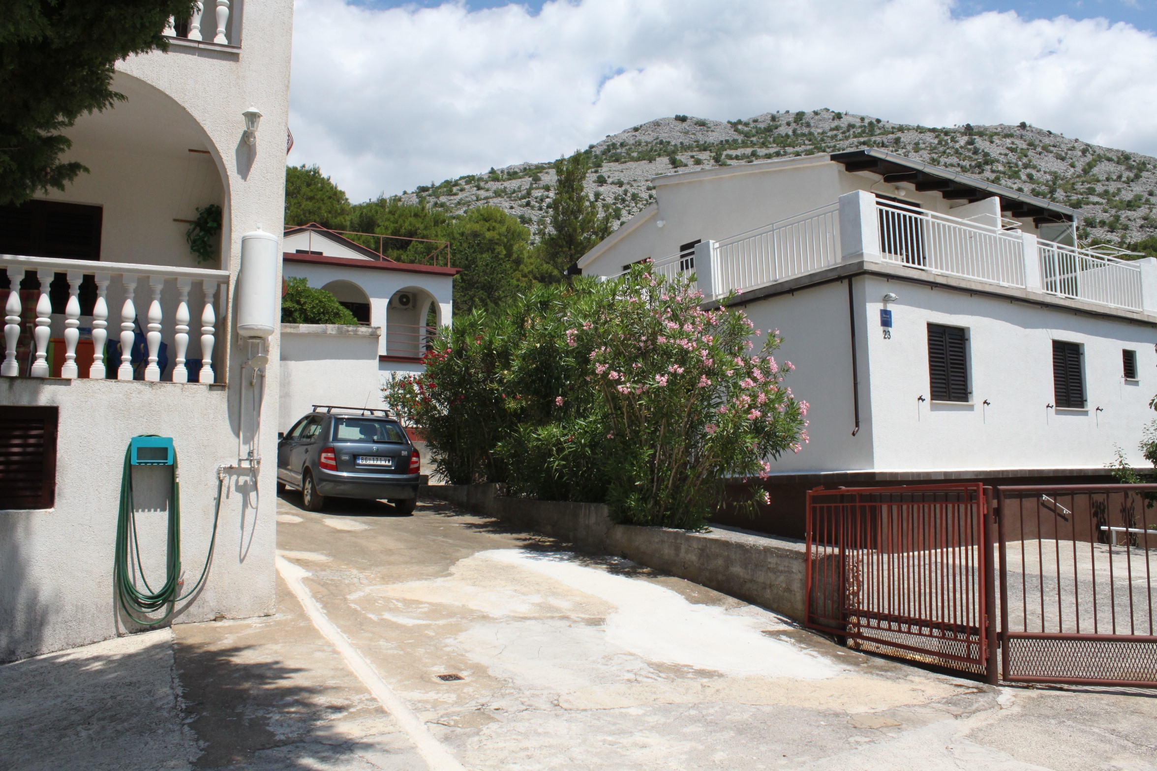 Jednosobni apartman s terasom i pogledom na more Starigrad, Paklenica  A-a