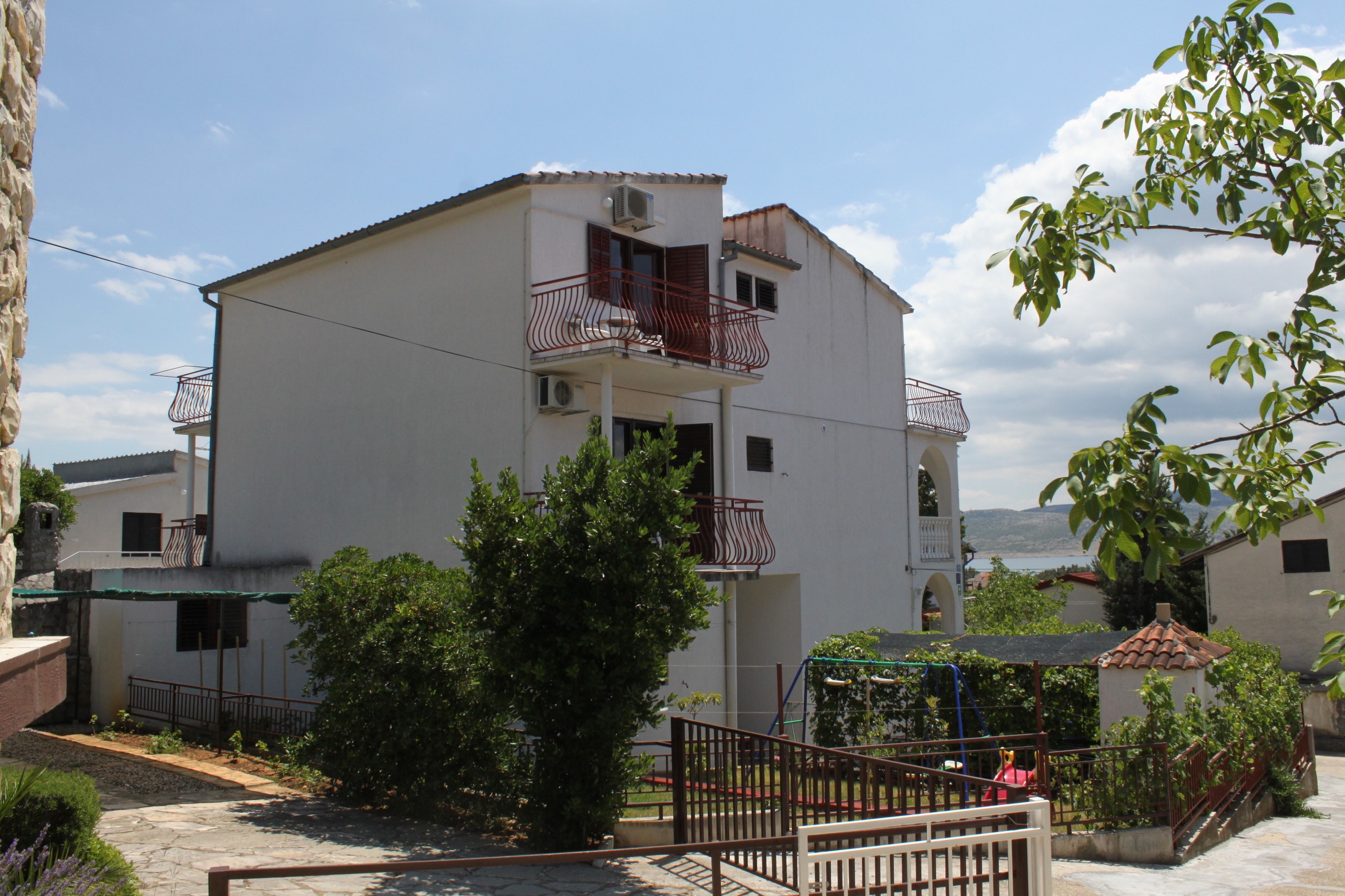 Jednosobni apartman s terasom i pogledom na more Starigrad, Paklenica  A-a