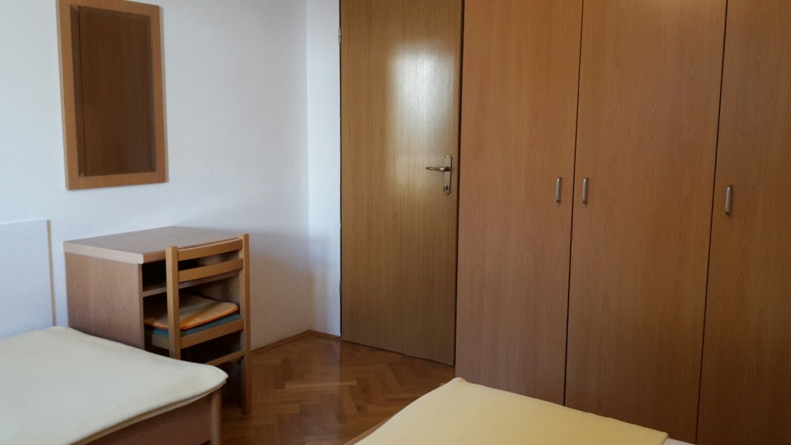 One bedroom apartment near beach Seline, Paklenica  A-a