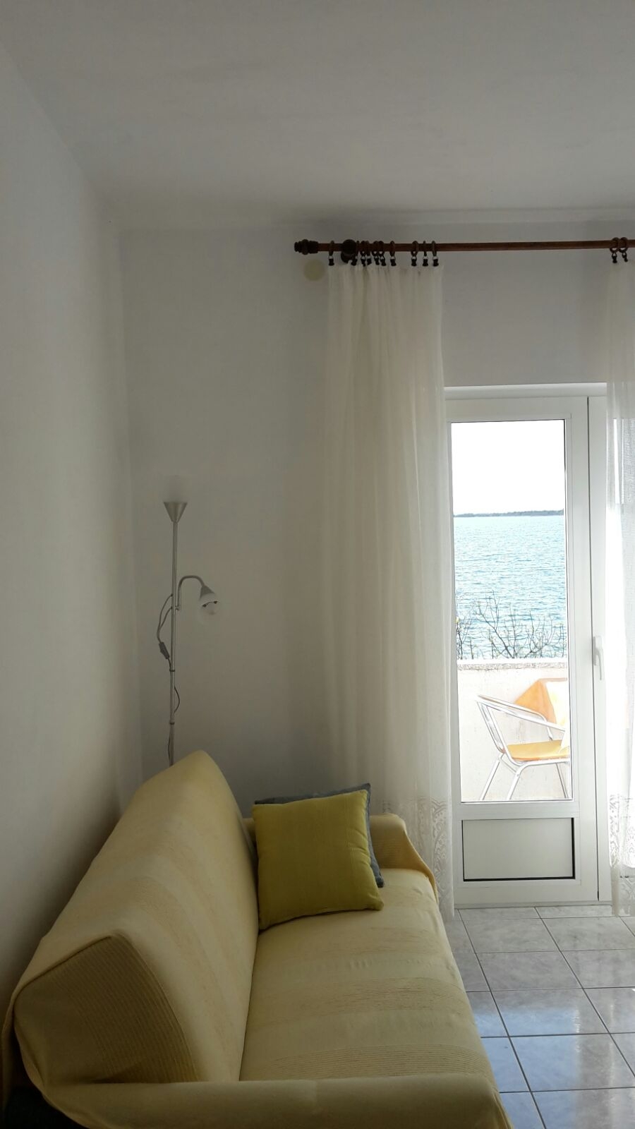 One bedroom apartment near beach Seline (Paklenica) (A-6440-a)