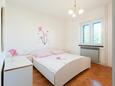 Ložnice 2 Turanj, Ložnice 2 v ubytování typu apartment, WiFi.