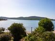 Pirovac, Gemeinsame Terrasse - Ausblick in folgender Unterkunftsart apartment, Haustiere erlaubt und WiFi.