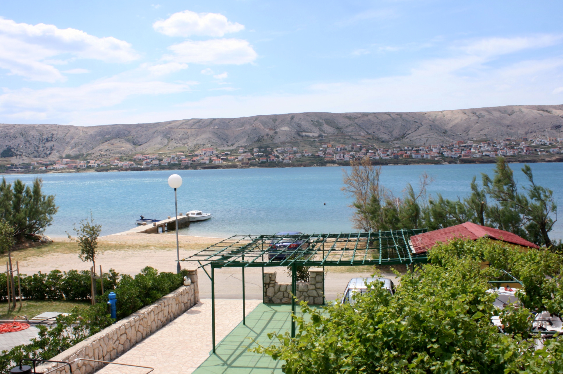 One bedroom apartment near beach Pag  A-b