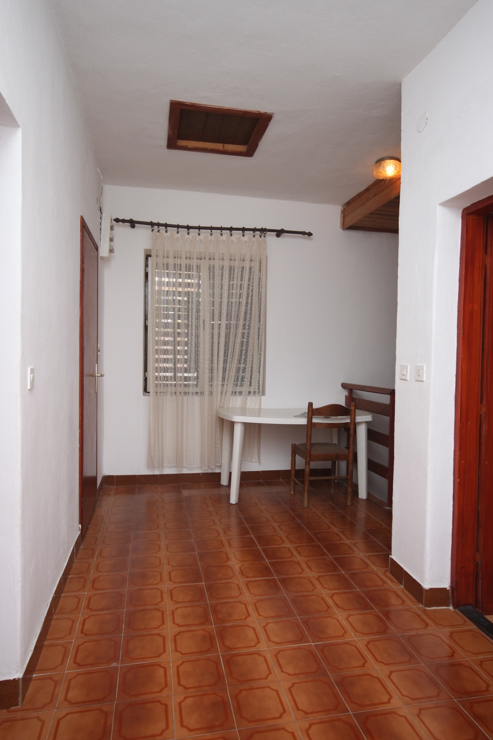 Two bedroom apartment near beach Kustići, Pag  A-a