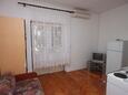 Obývací pokoj Kustići, Obývací pokoj v ubytování typu apartment, s klimatizací, domácí mazlíčci povoleni a WiFi.