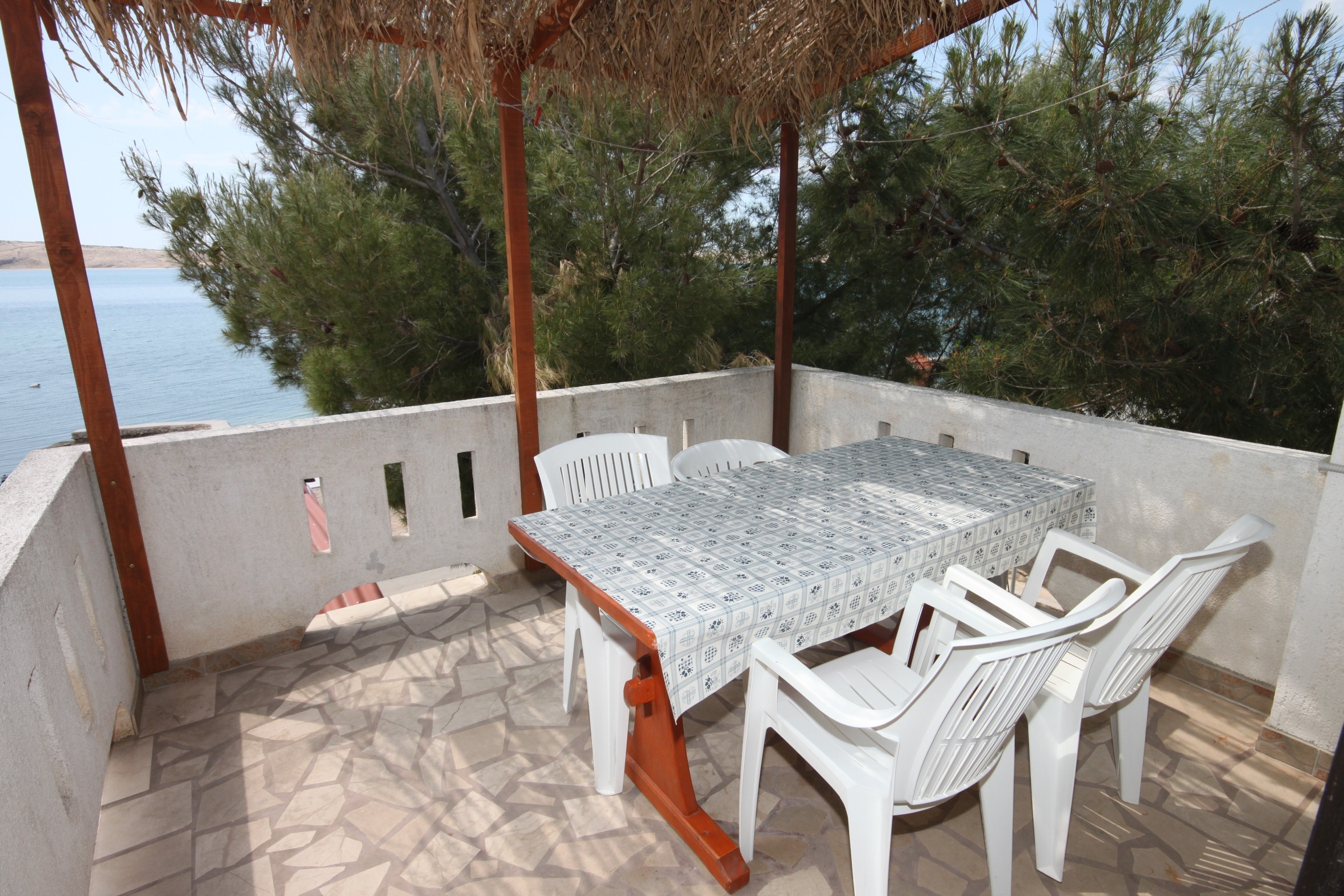 Two bedroom apartment near beach Kustići, Pag  A-a