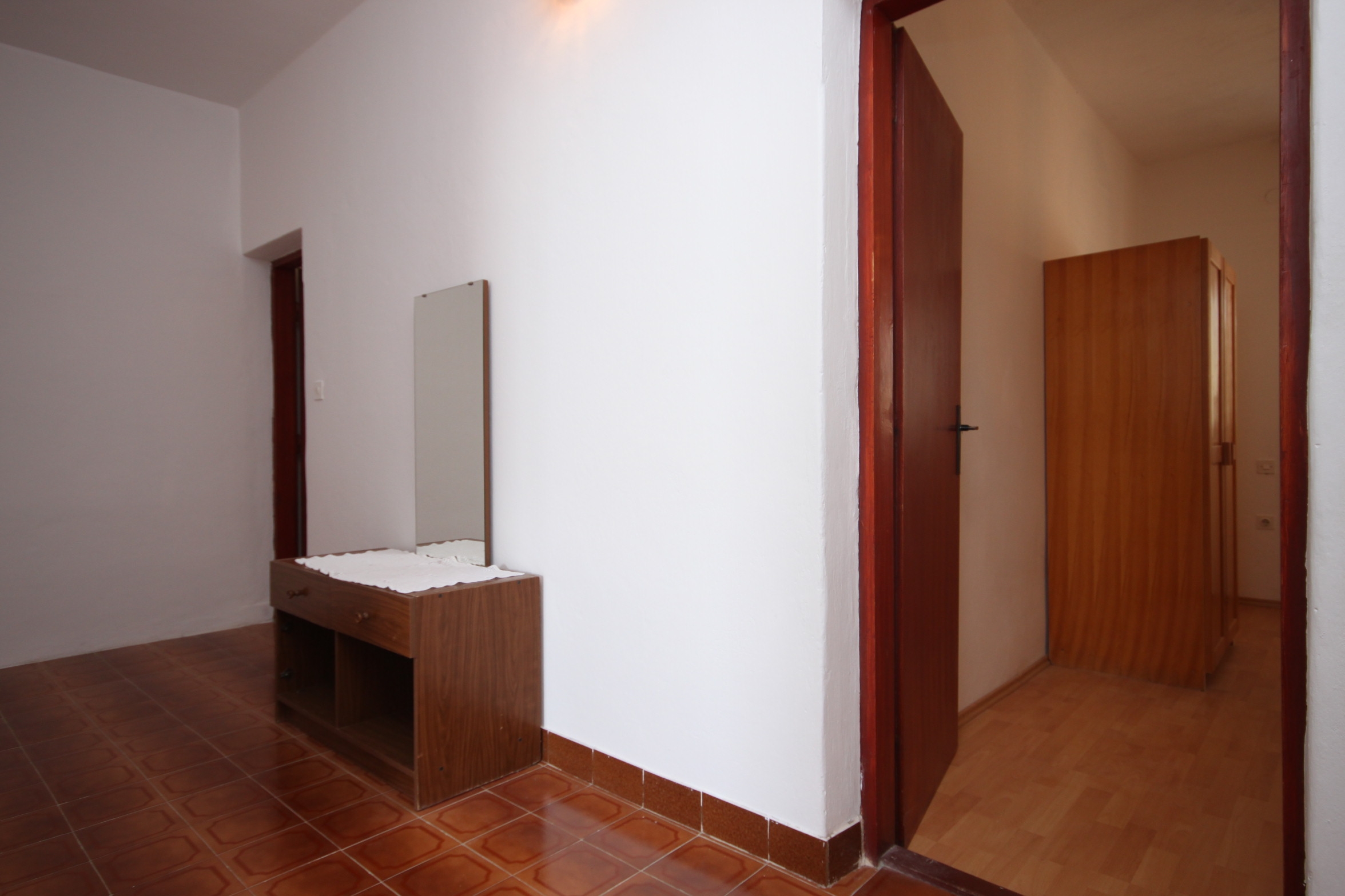 Two bedroom apartment near beach Kustići, Pag  A-b
