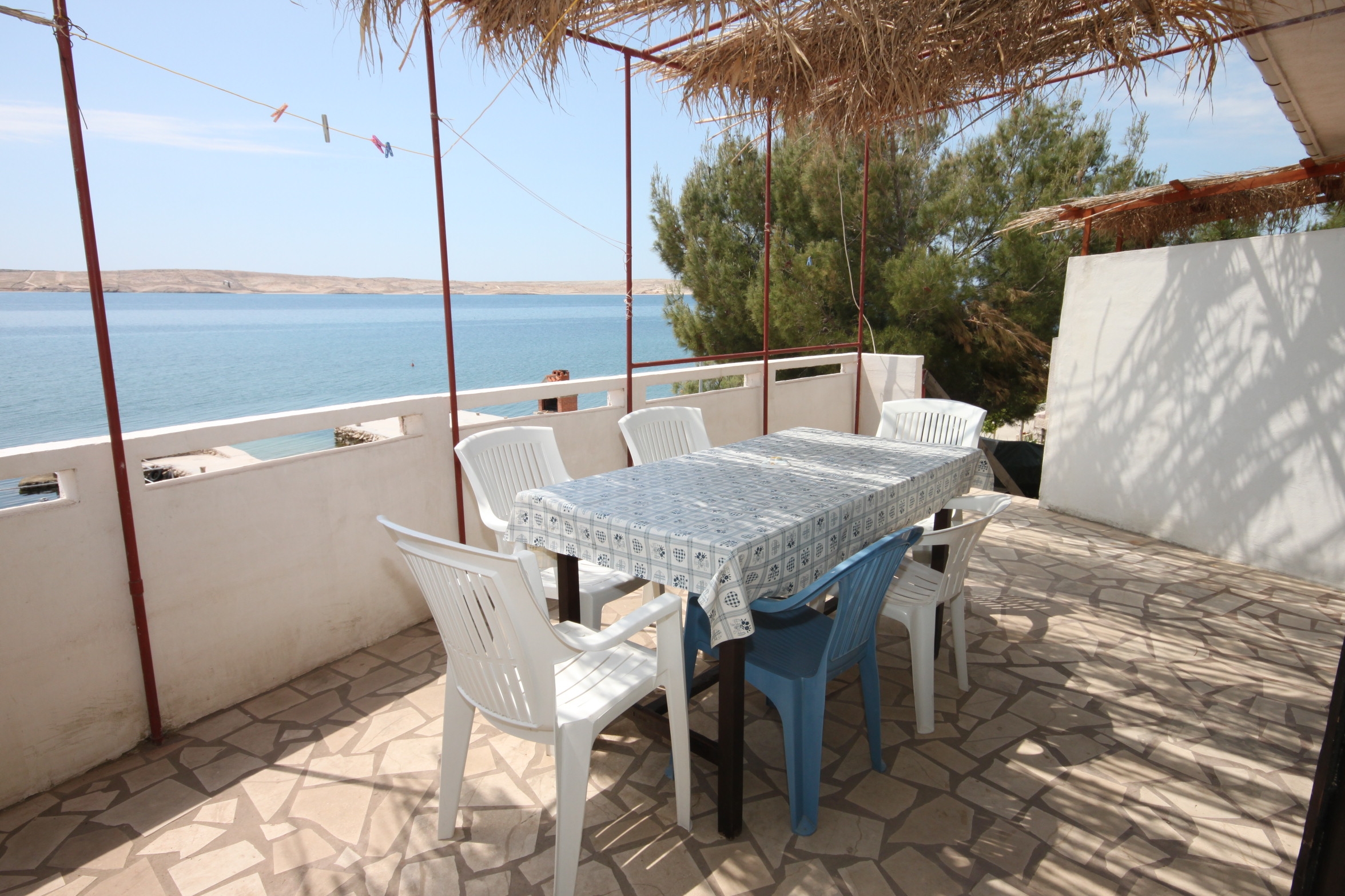 Two bedroom apartment near beach Kustići, Pag  A-b