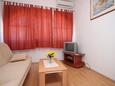 Obývací pokoj Vodice, Obývací pokoj v ubytování typu apartment, s klimatizací a WiFi.