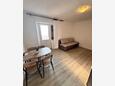Eetkamer Metajna, Eetkamer in the apartment, (pet friendly) en WiFi.