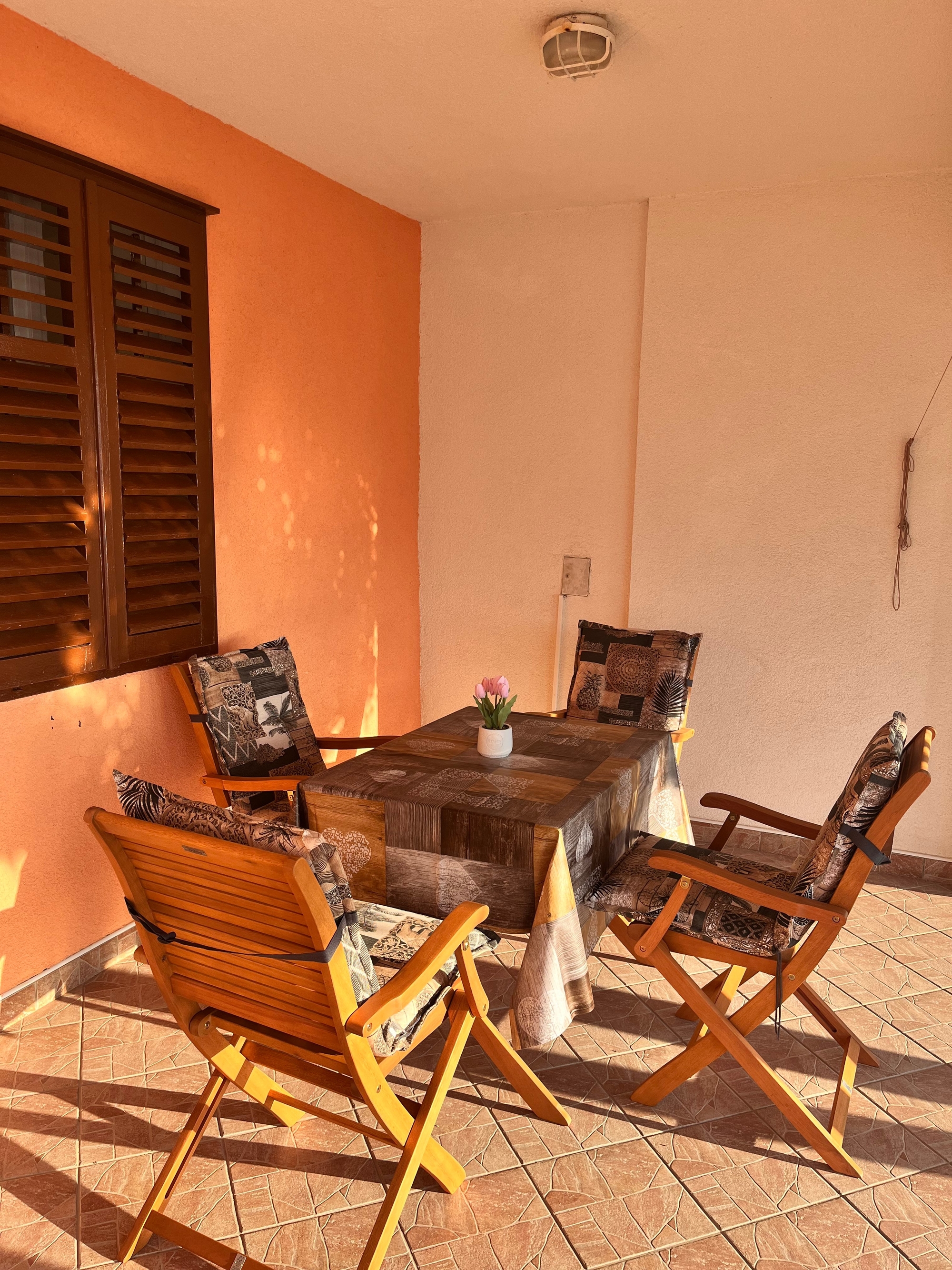 Two bedroom apartment near beach Metajna, Pag  A-c