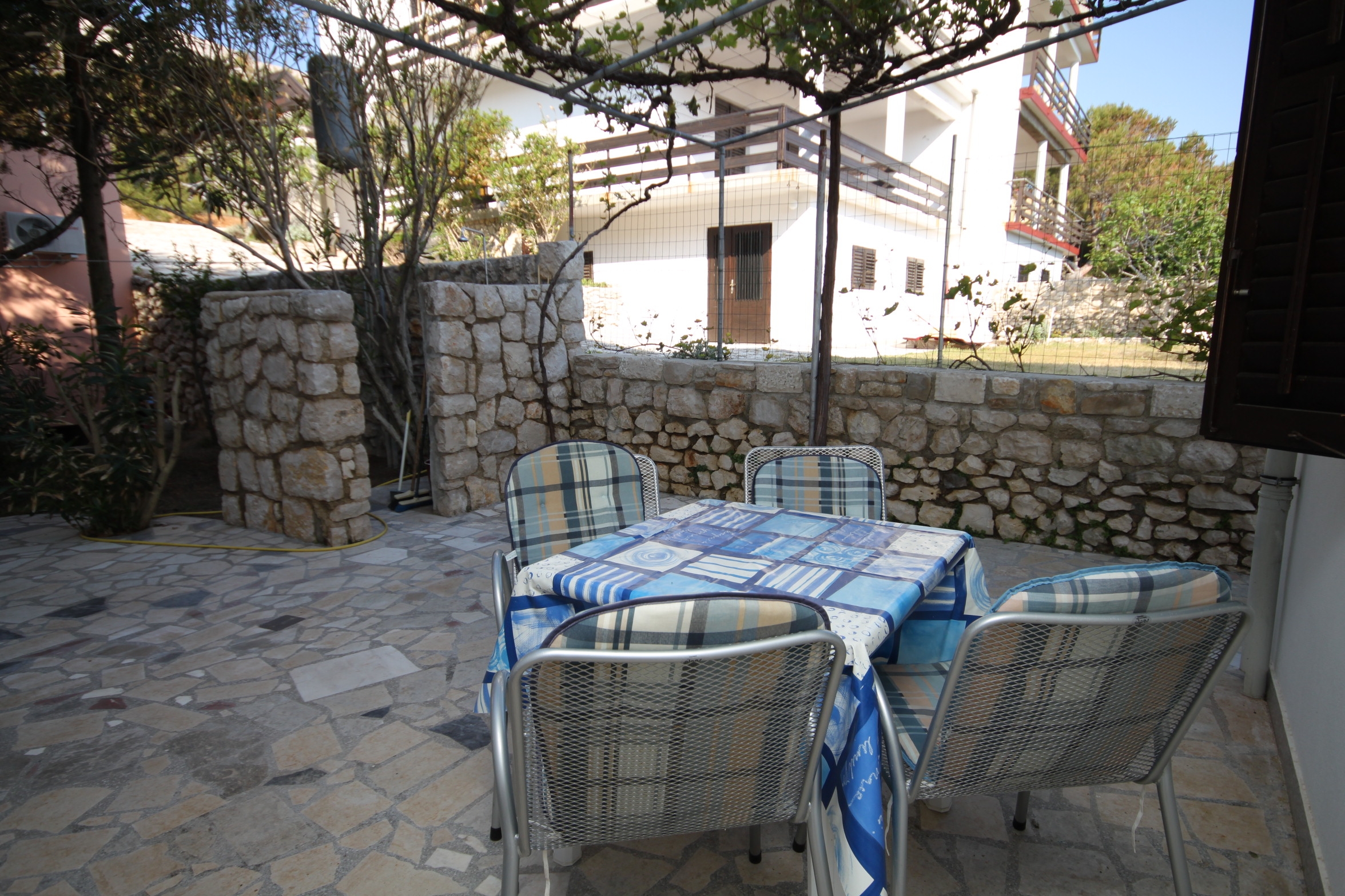 Two bedroom apartment with terrace and sea view Pag  A-a