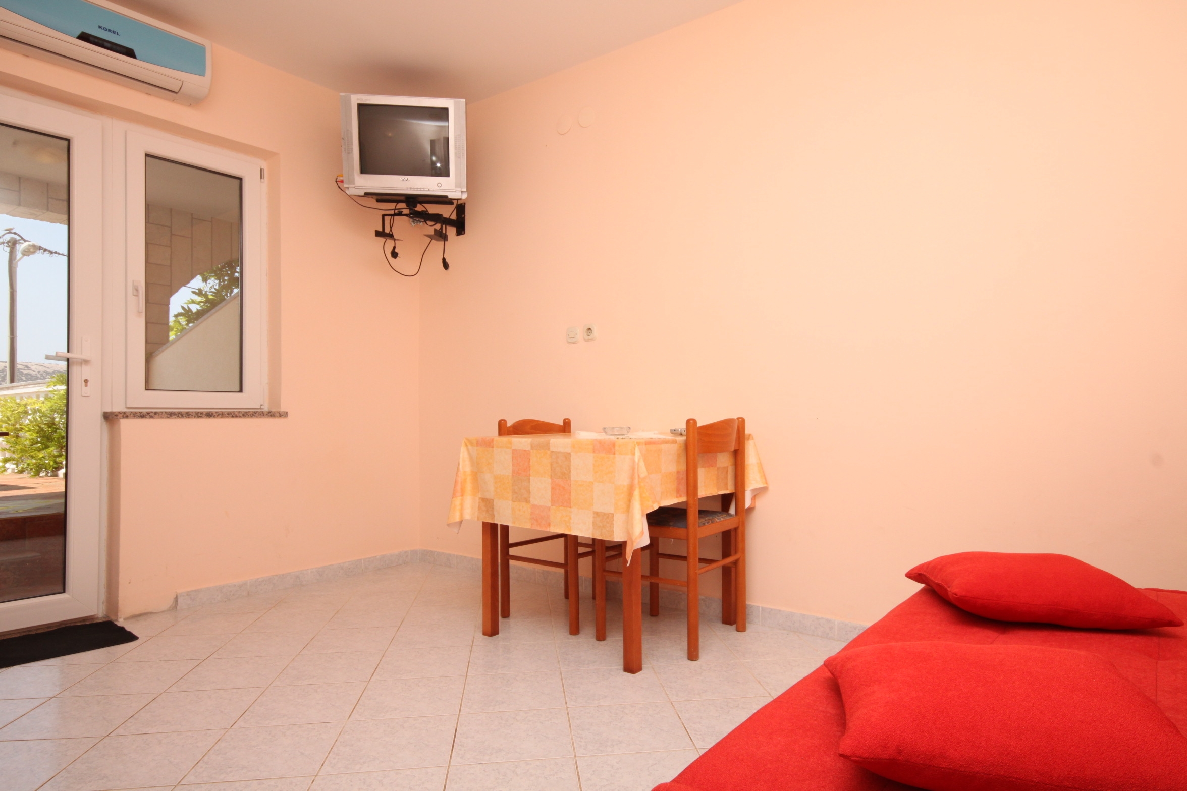 One bedroom apartment with terrace and sea view Stara Novalja, Pag (A-6469-d) One bedroom apartment with terrace and sea view Stara Novalja, Pag (A-6469-d)