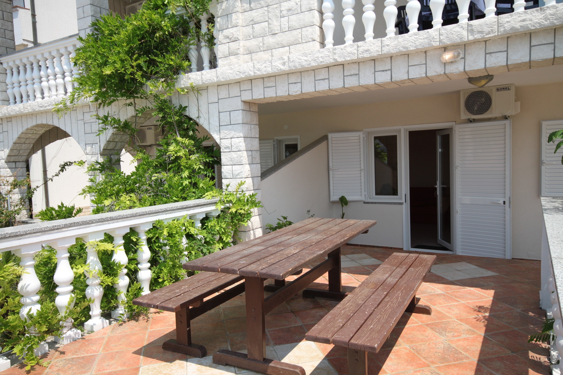 One bedroom apartment with terrace and sea view Stara Novalja, Pag  A-d