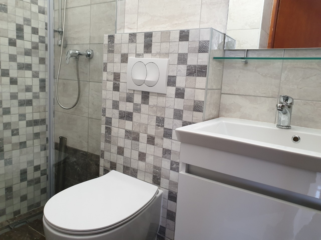 Comfortable and spacious apartment near beach Stara Novalja, Pag  A-a
