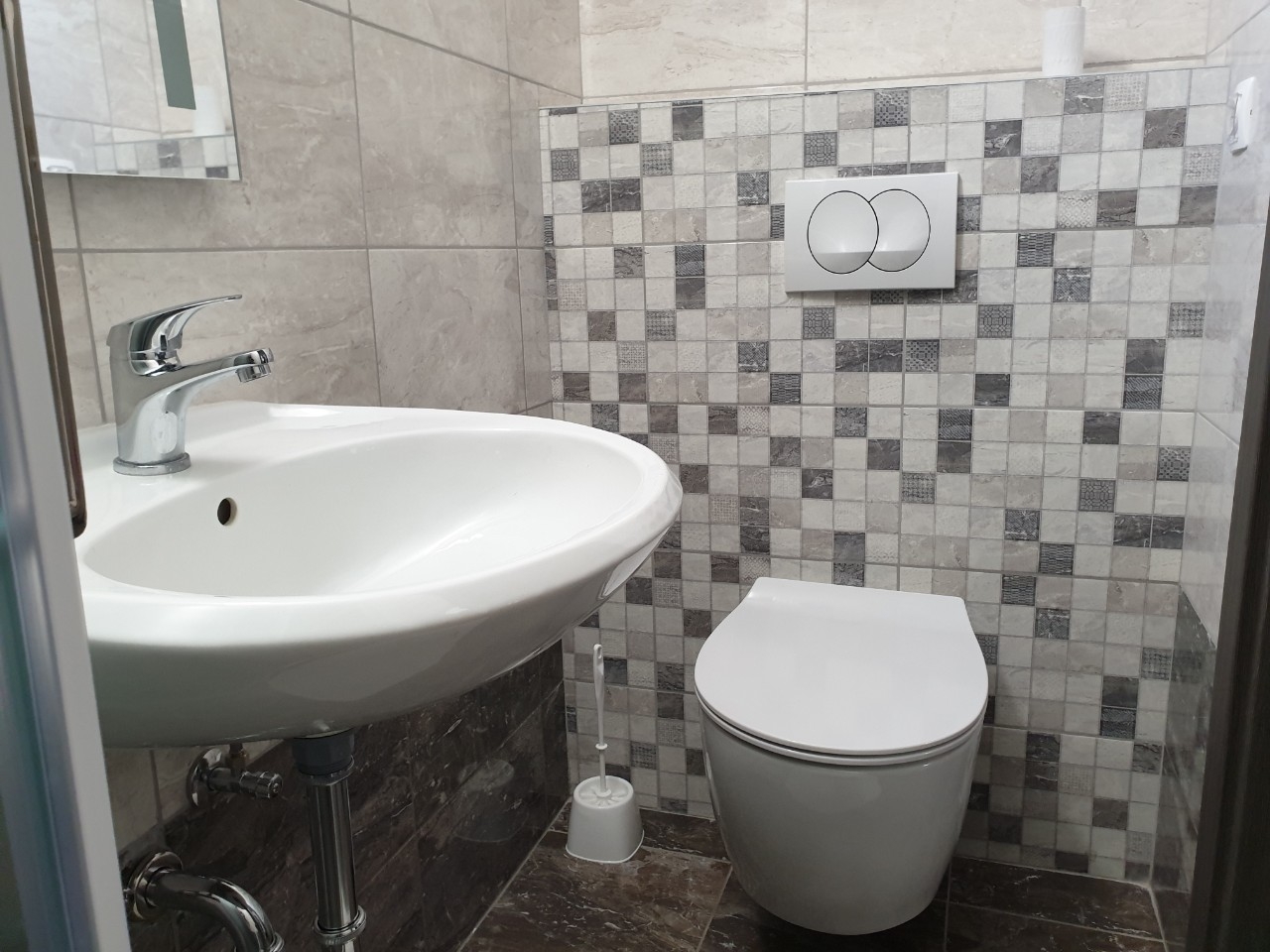 Comfortable and spacious apartment near beach Stara Novalja, Pag  A-a