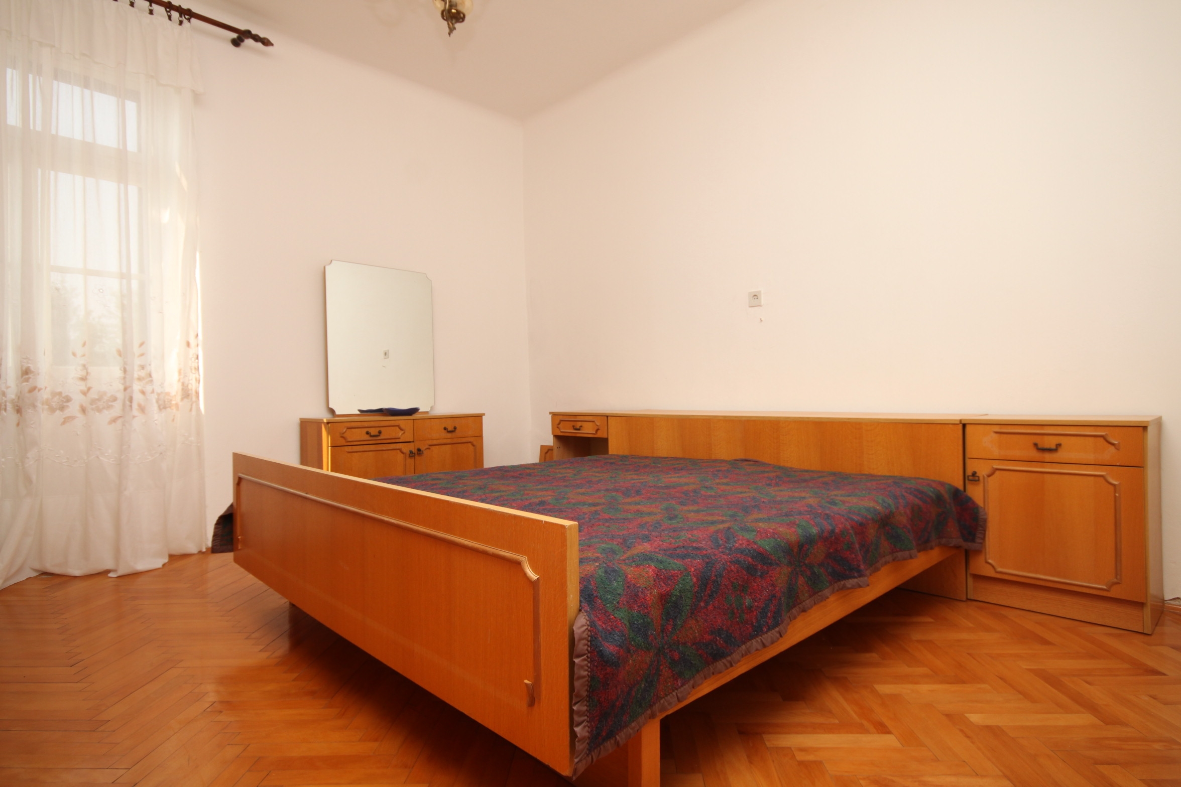 Comfortable and spacious apartment near beach Stara Novalja, Pag  A-a