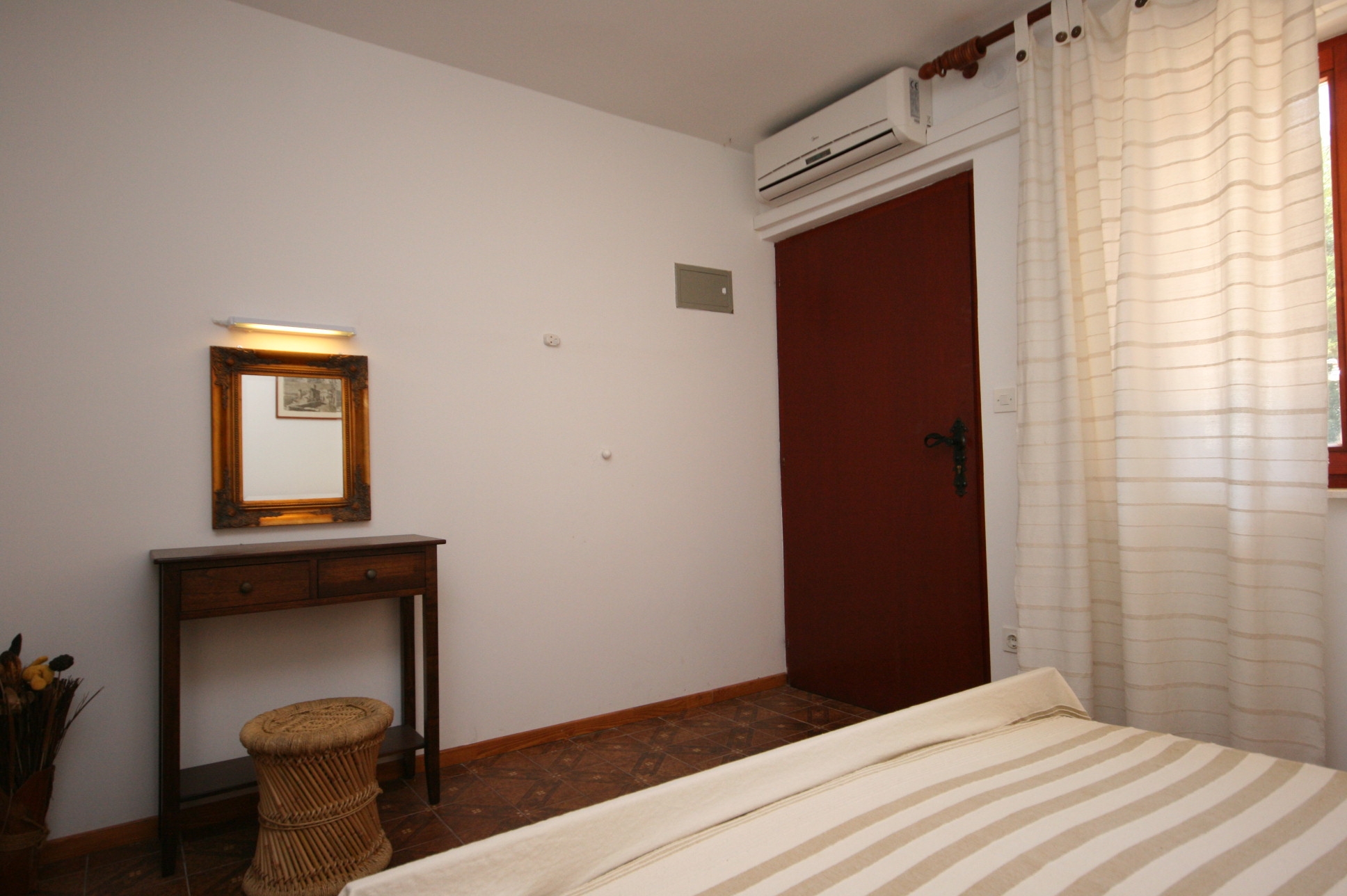 One bedroom apartment with terrace and sea view Mandre, Pag  A-a