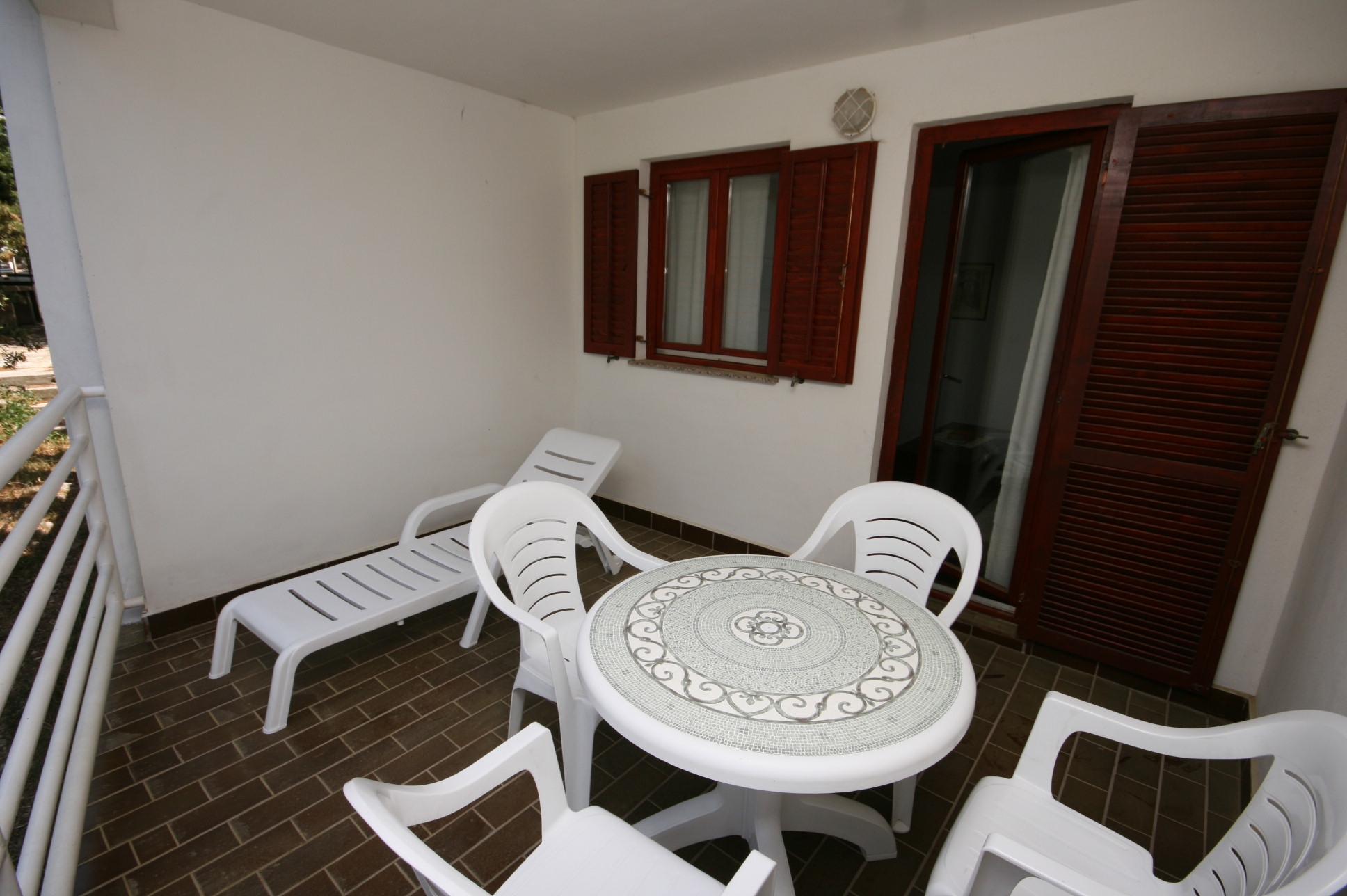 One bedroom apartment with terrace and sea view Mandre, Pag  A-b