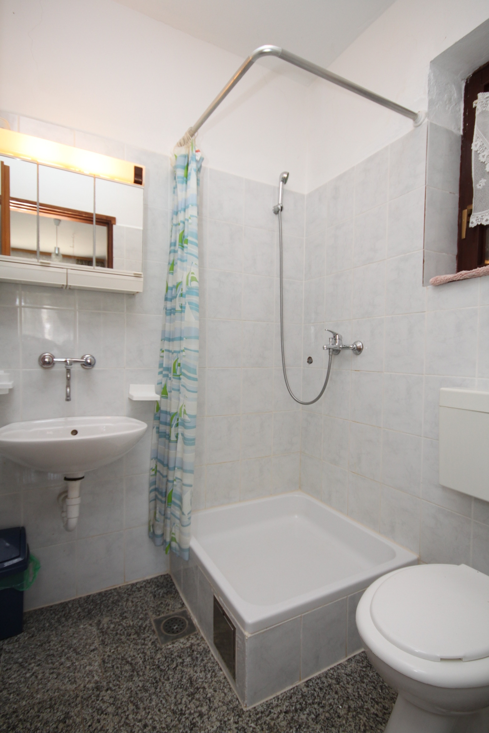 Three bedroom apartment near beach Povljana, Pag  A-a