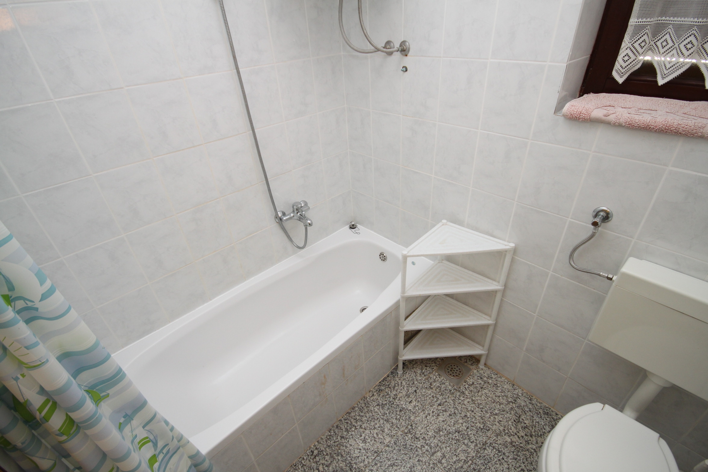 Three bedroom apartment near beach Povljana, Pag  A-a