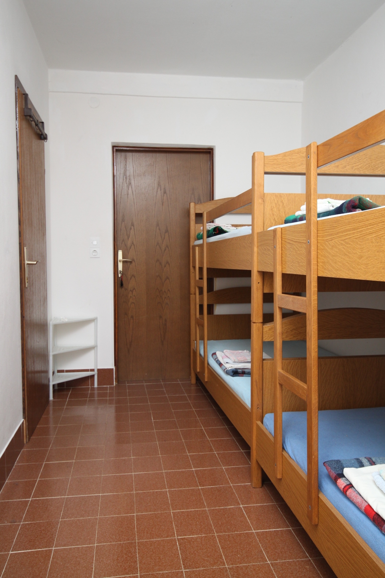 Three bedroom apartment near beach Povljana, Pag  A-a