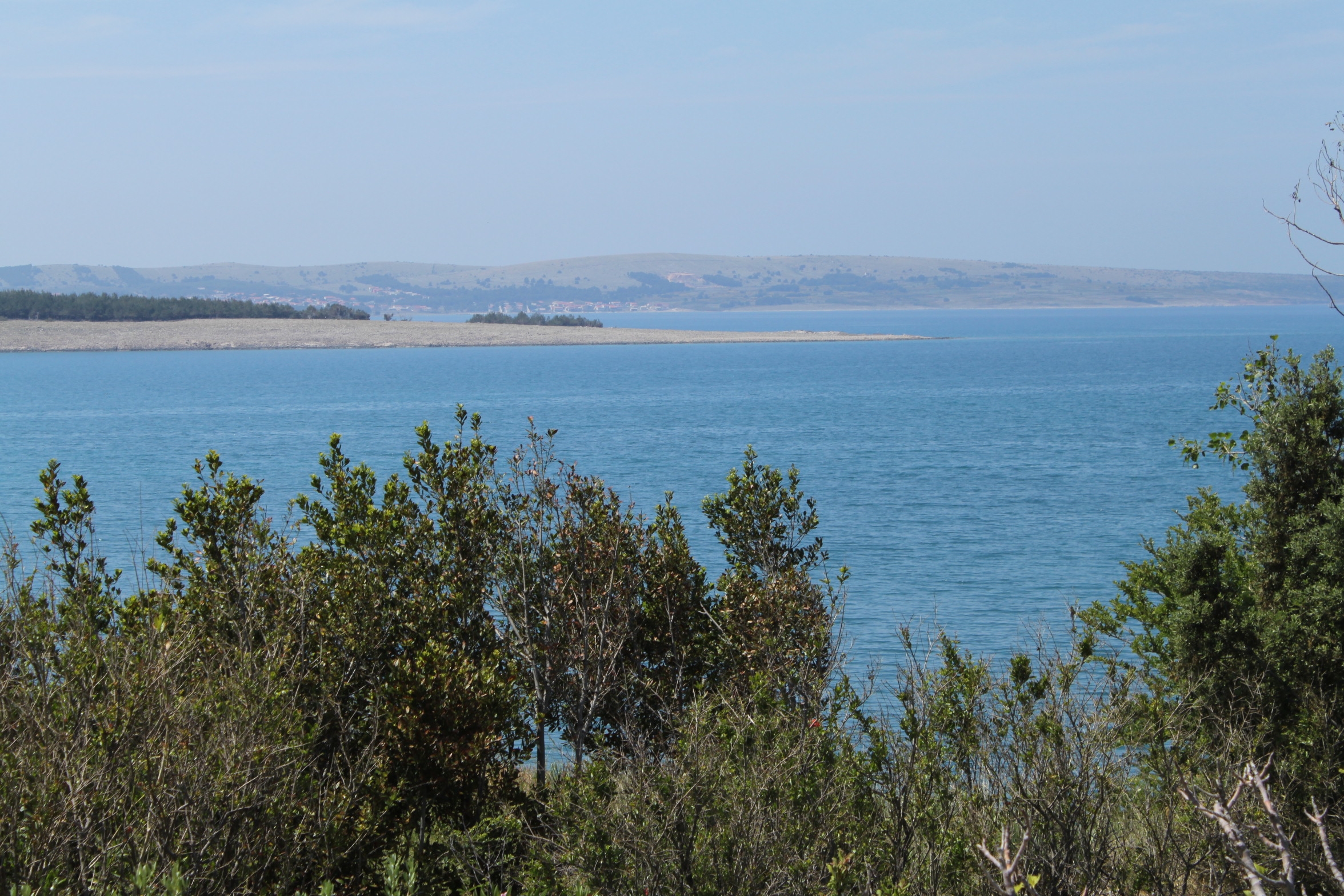 One bedroom apartment near beach Povljana, Pag  A-b