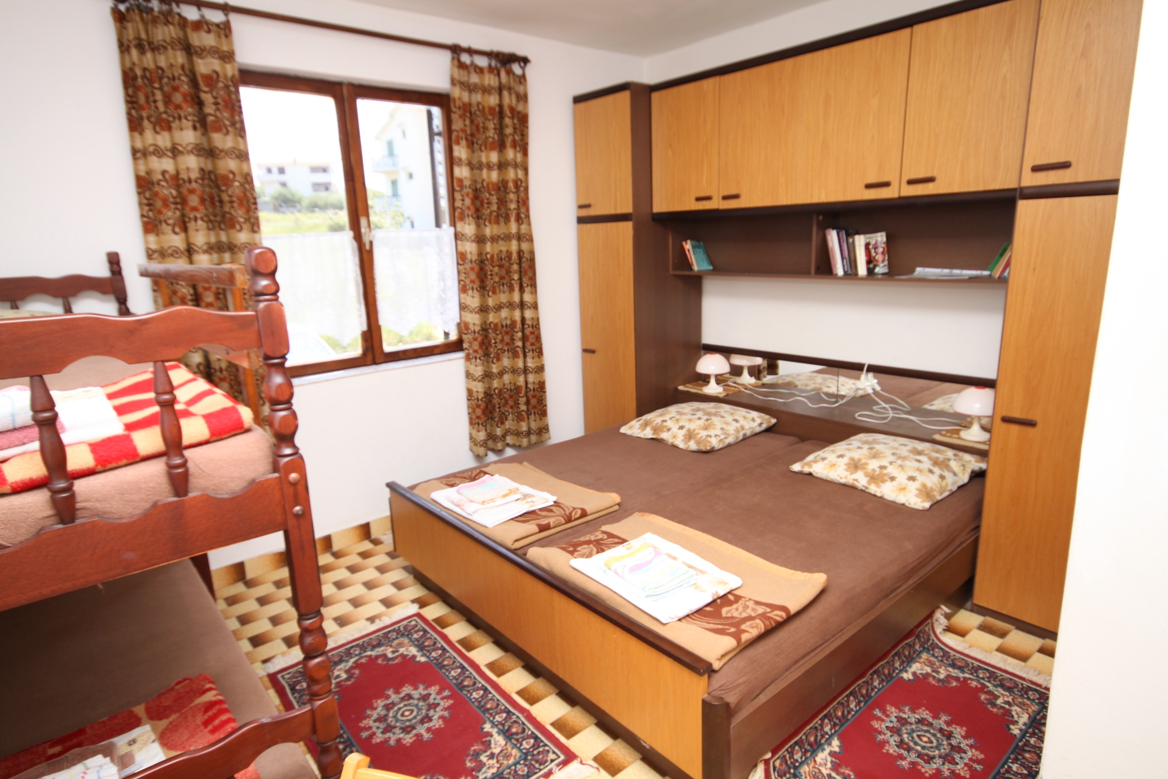 Room near beach Povljana, Pag (S-6476-c) Room near beach Povljana, Pag (S-6476-c)