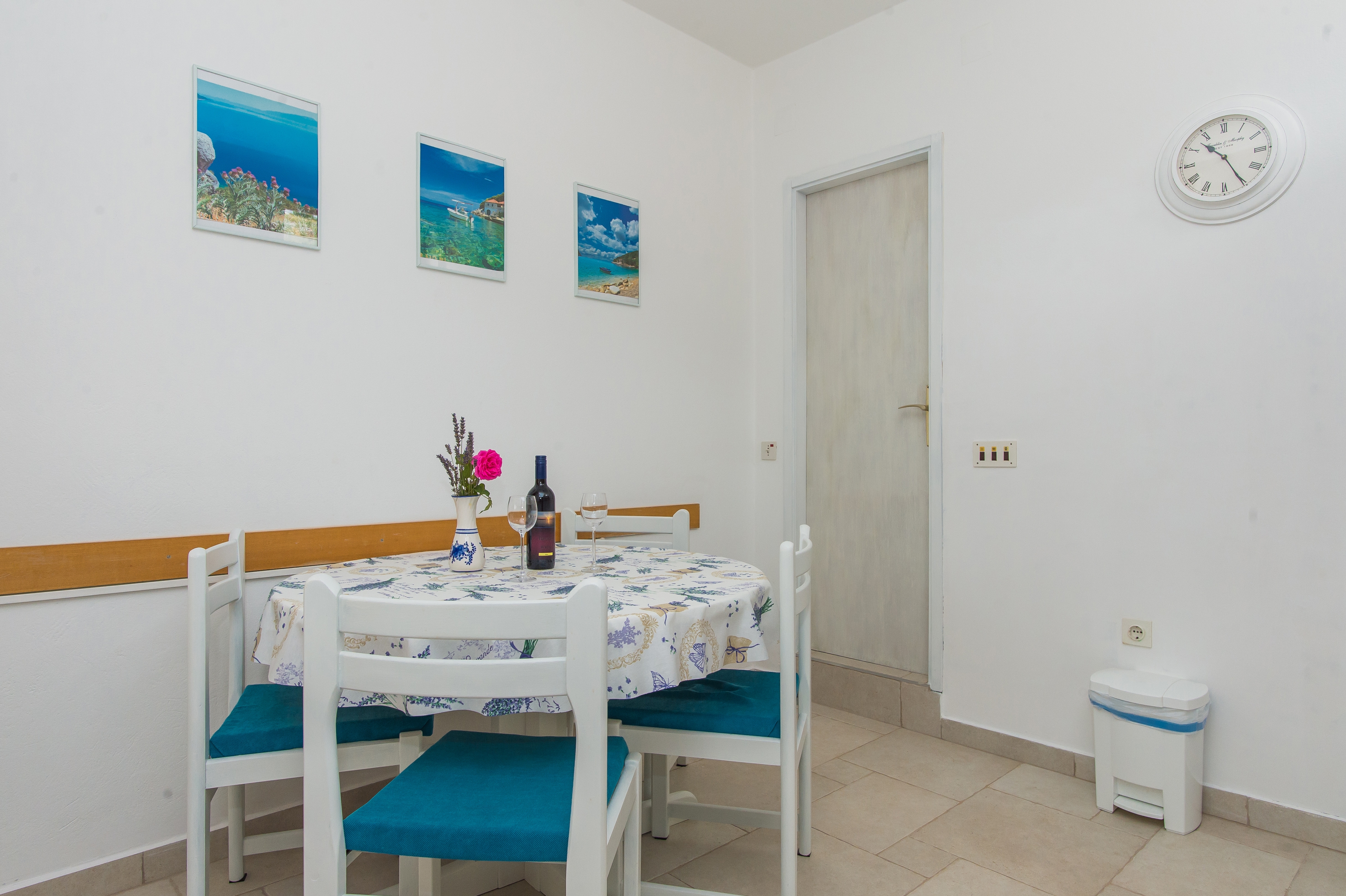 Two bedroom apartment with terrace and sea view Bilo, Primošten  A-b