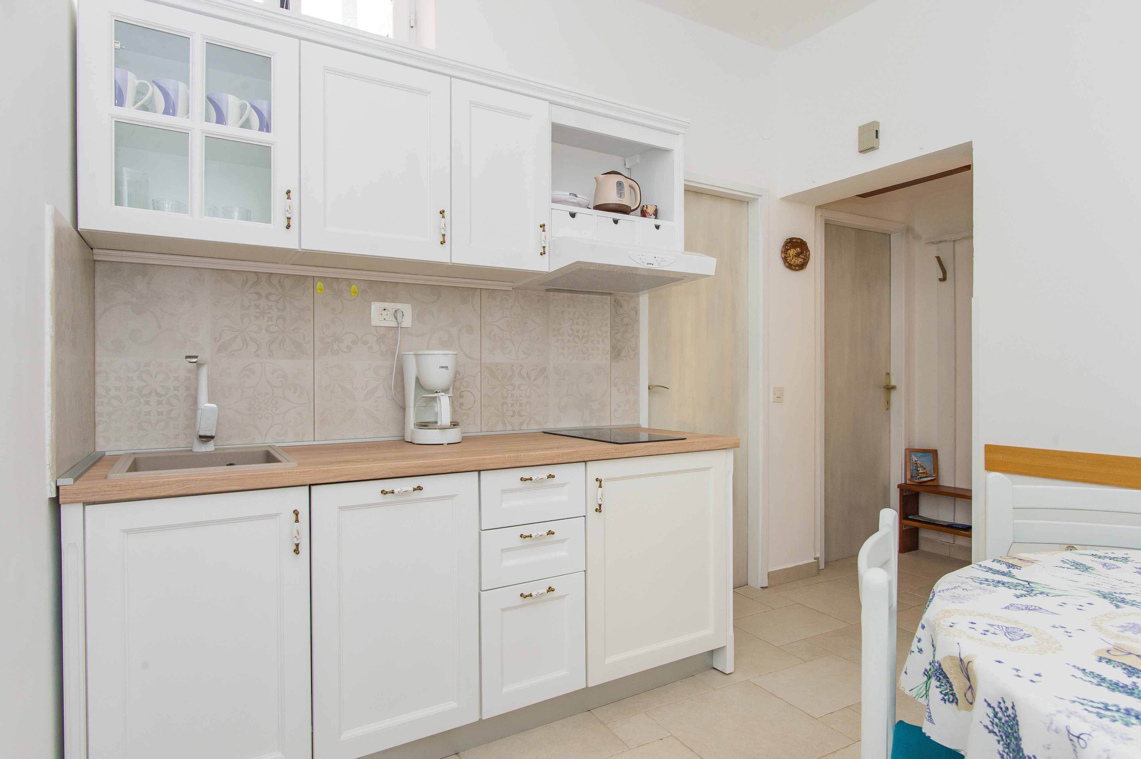 Two bedroom apartment with terrace and sea view Bilo, Primošten  A-b