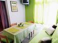 Dining room Orebić, Dining room in the studio-apartment, (pet friendly) and WiFi.