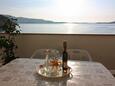 Metajna, Terrasse dans l’hébergement en type apartment, avec la vue sur la mer et WiFi.