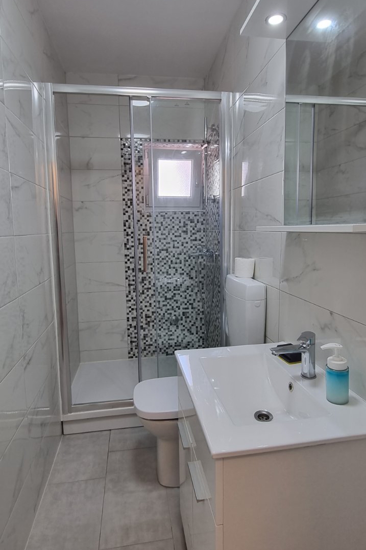 Two bedroom apartment near beach Metajna, Pag  A-b