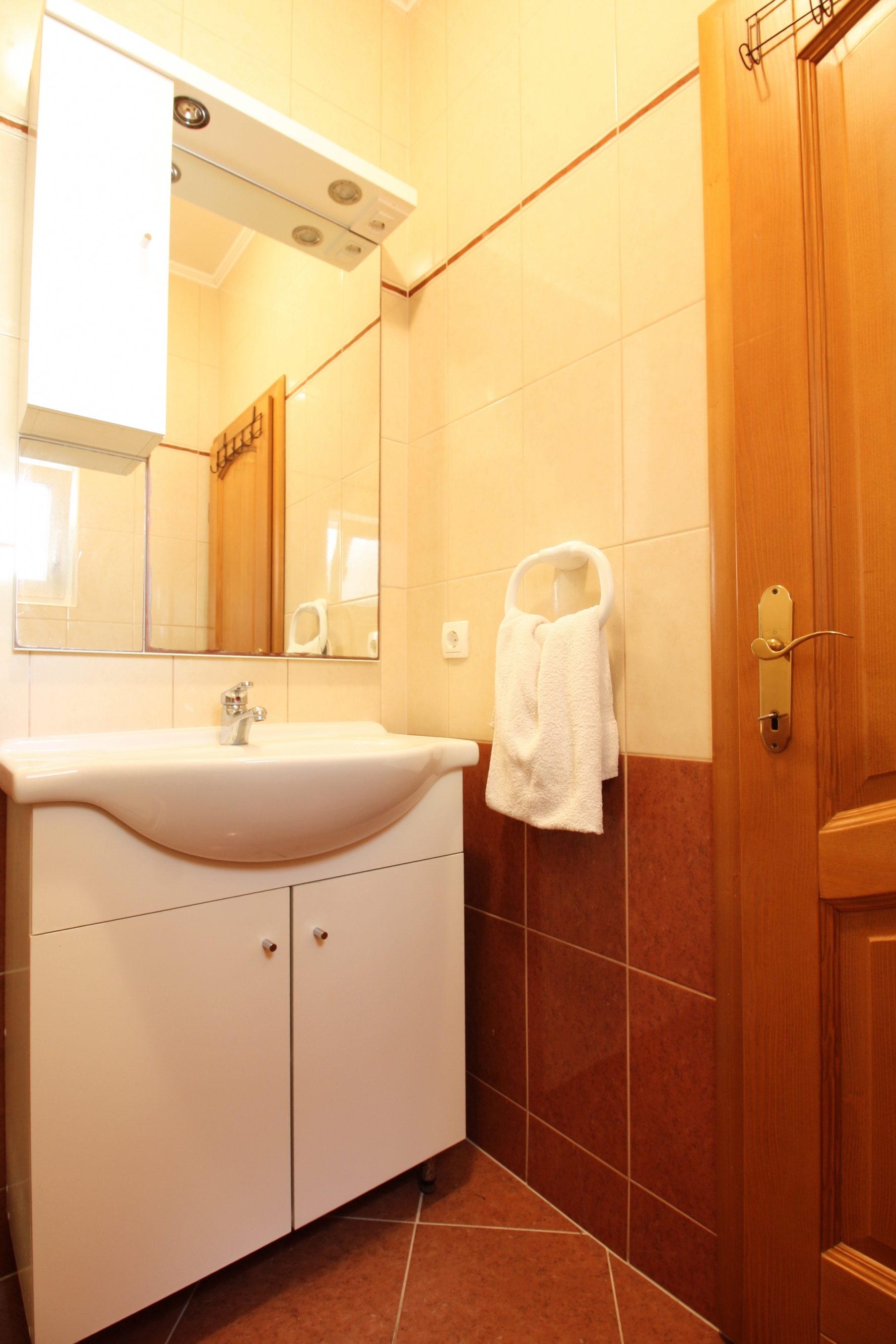 One bedroom apartment near beach Metajna, Pag  A-g