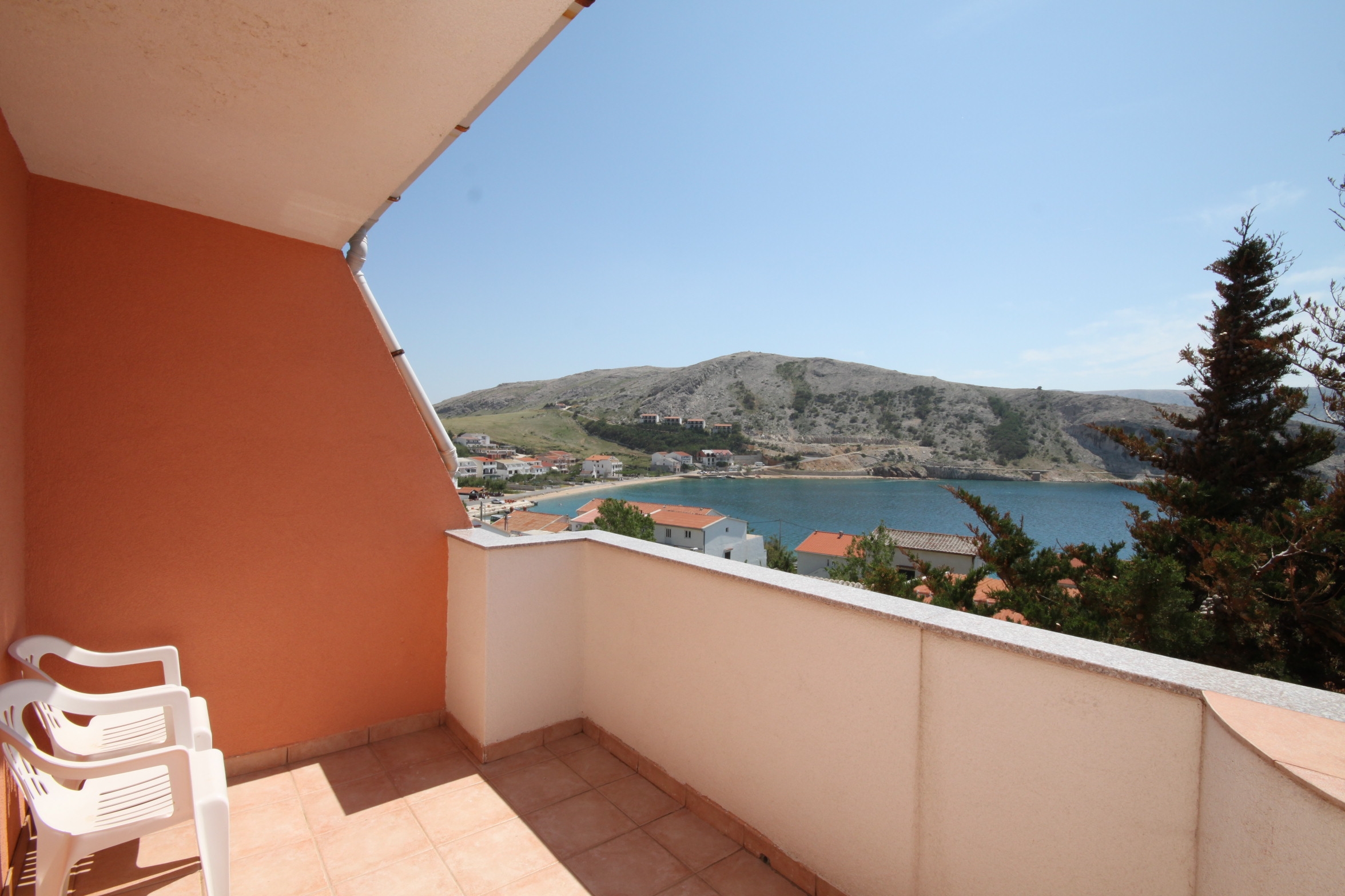 Room with terrace and sea view Metajna (Pag) (S-6487-i)