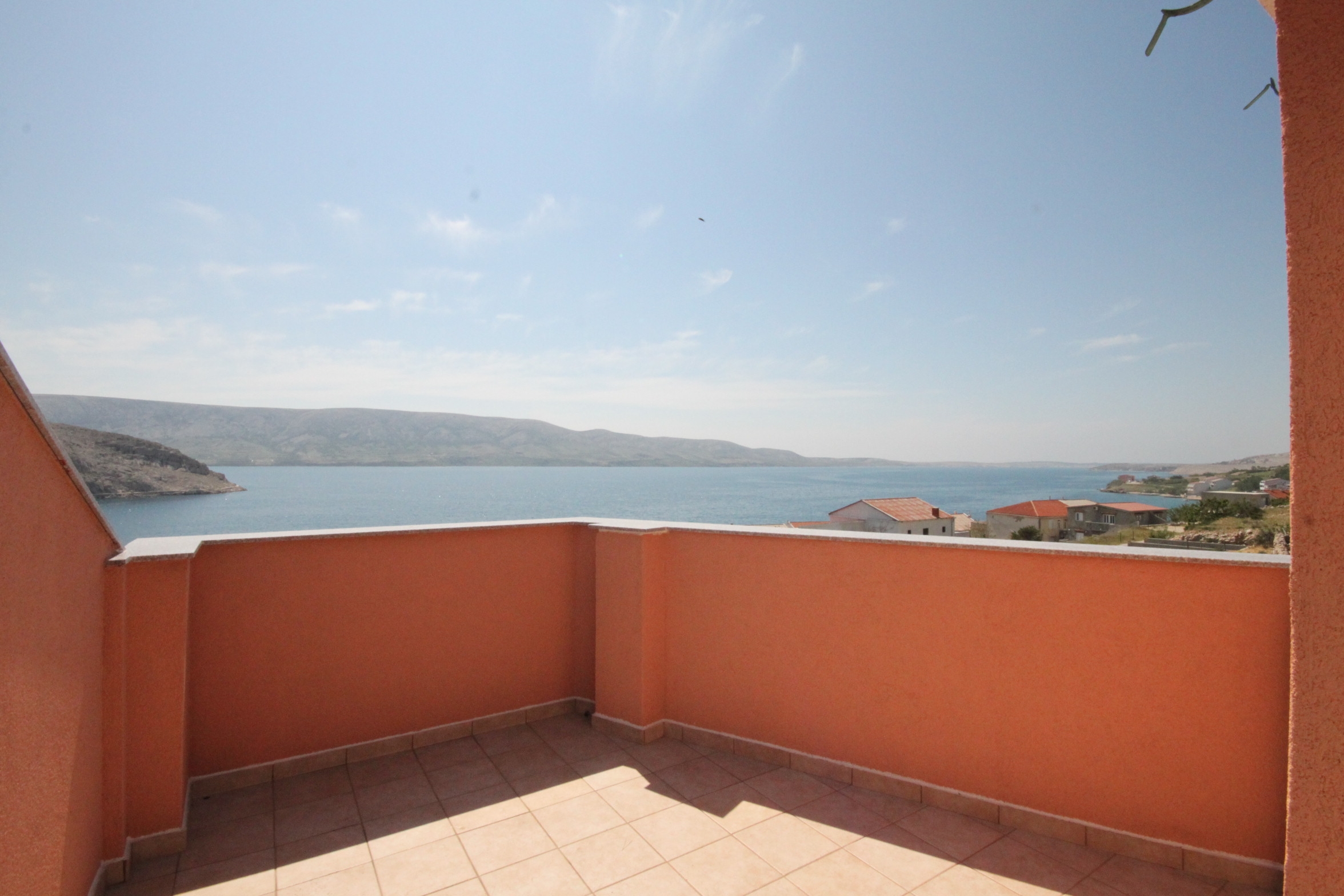 Room with terrace and sea view Metajna, Pag (S-6487-n)